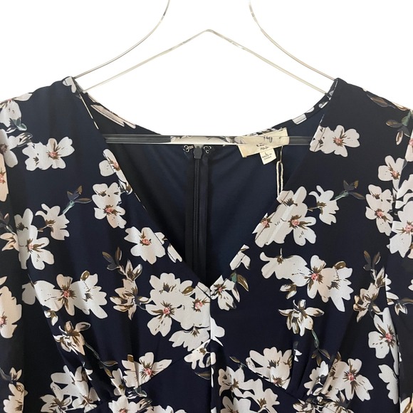 Entro Floral Print Mini Dress V Neck Long Sleeve Casual Party‎ Navy White L NWT - Picture 3 of 16